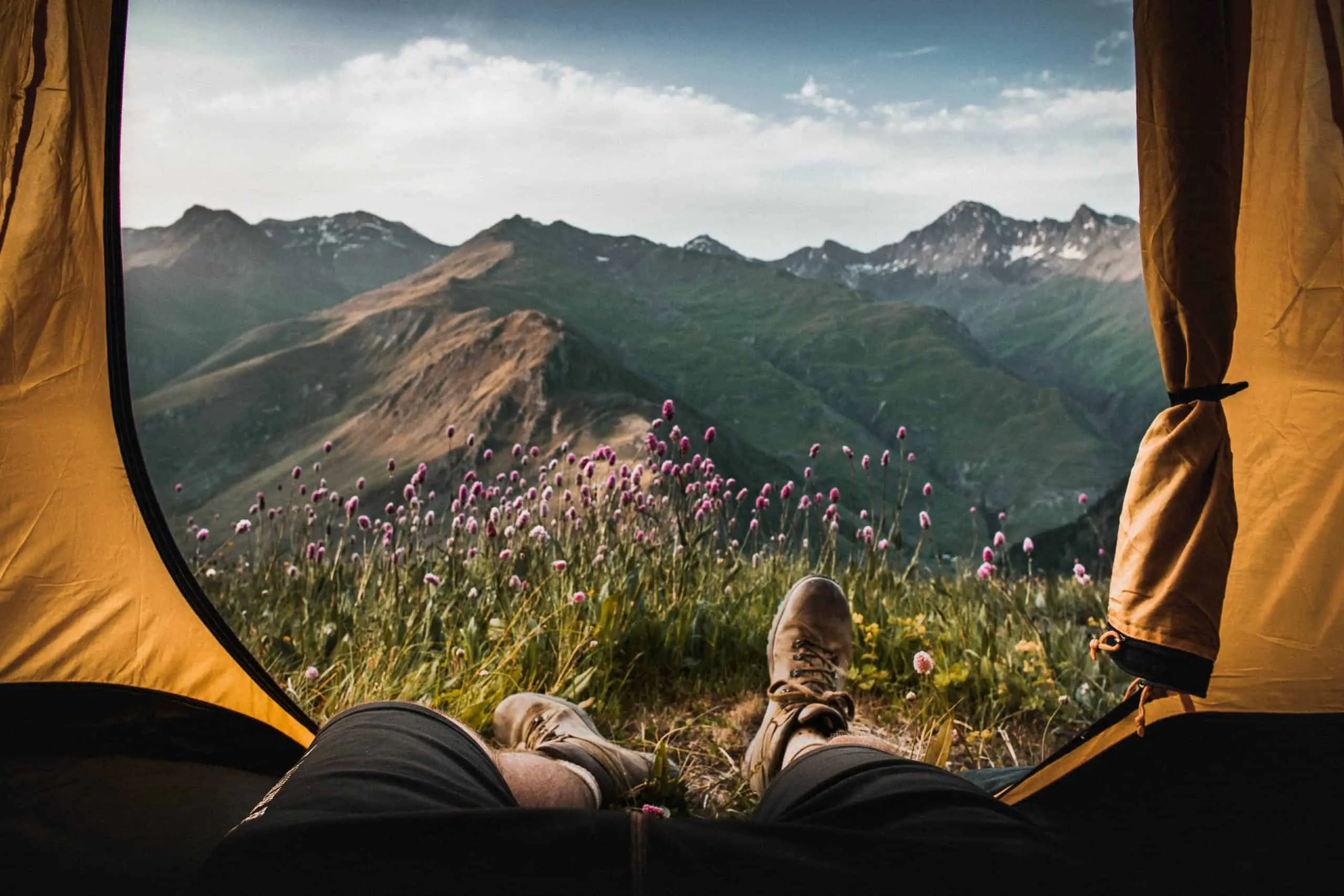 Solo Camping: Embracing Solitude and Self-Discovery in the Wilderness